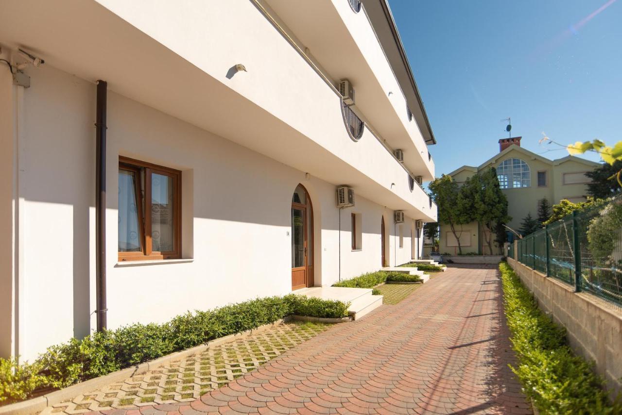 Hotel San Pietro Martin Fushe-Drac Eksteriør bilde